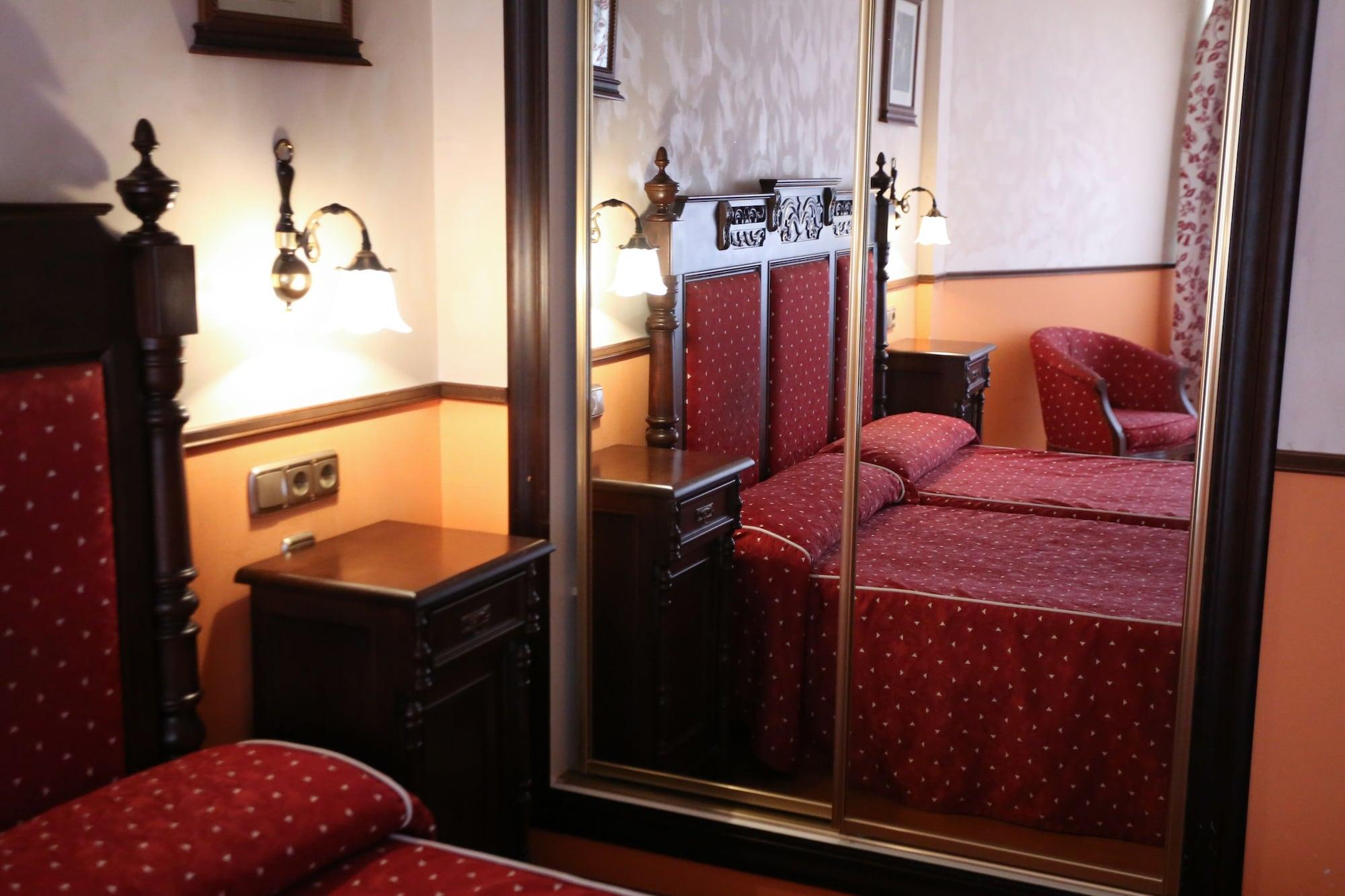 Hotel El Cisne Saragossa Zewnętrze zdjęcie